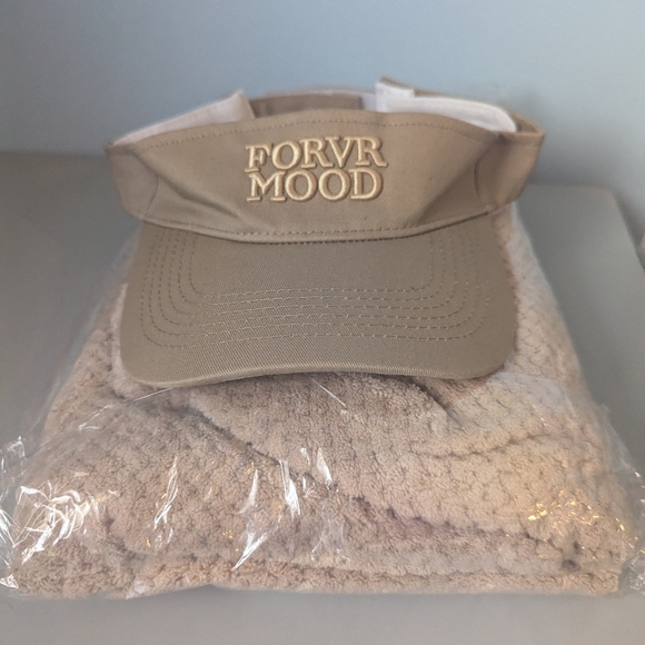 FORVR Mood Self Care Club Visor and Wrap Towel New - Picture 2 of 4